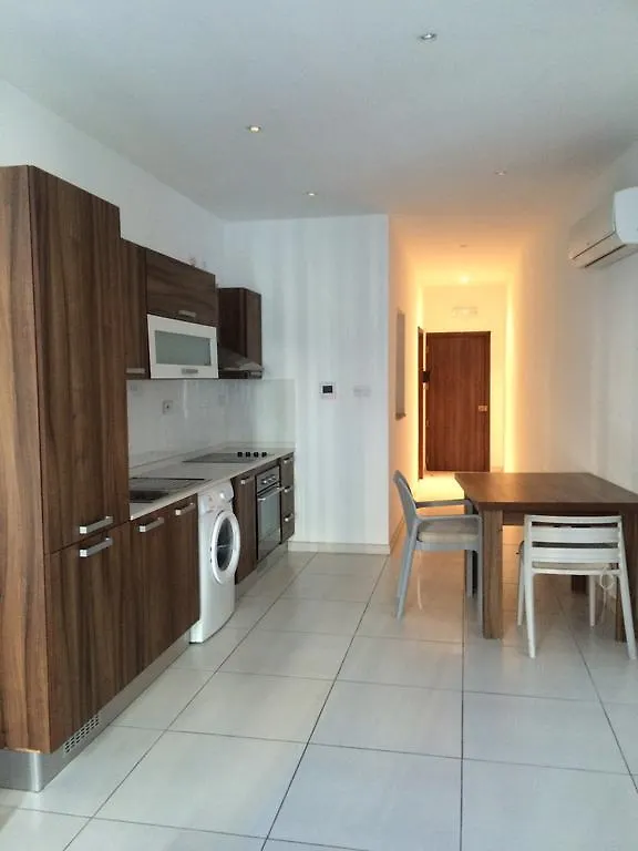 Paceville Montecarlo Apartments St. Julian's 0*,